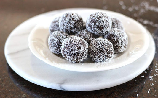 Raw Chocolate Coconut Balls